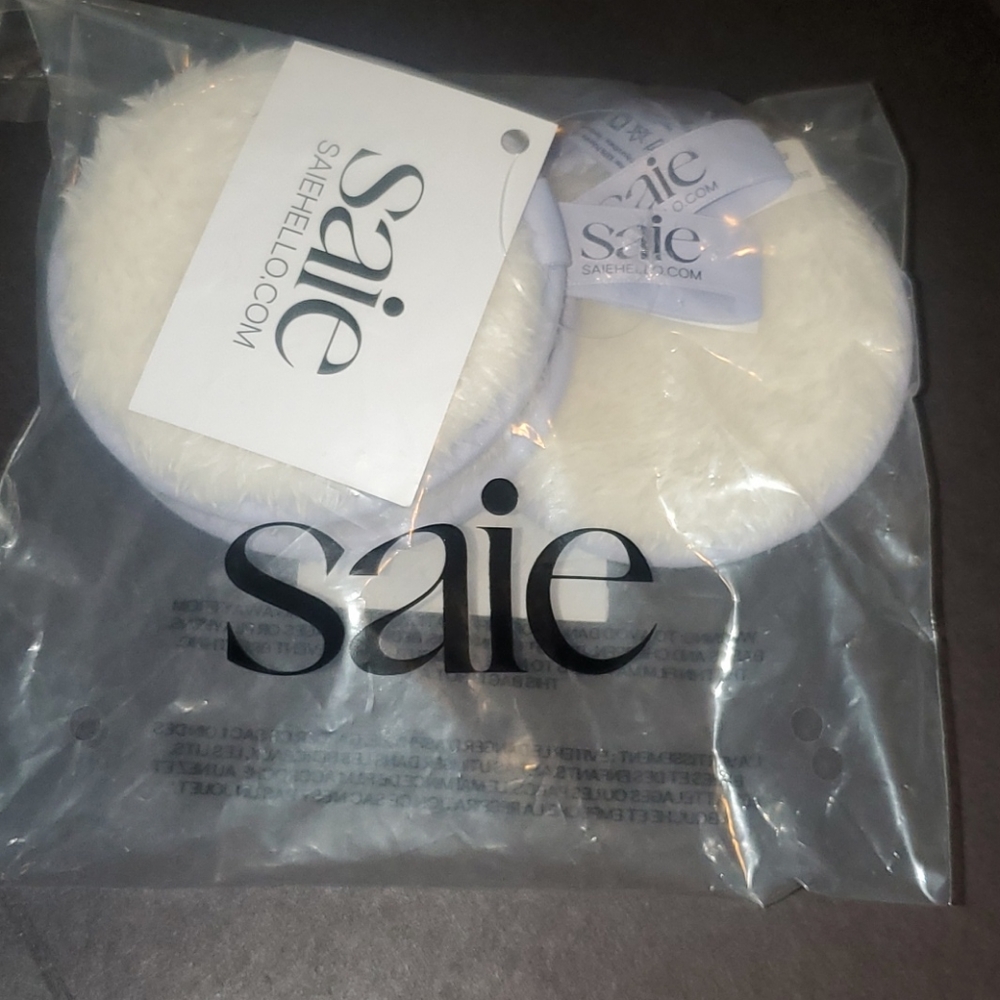 Sephora SaieHello reusable beauty rounds